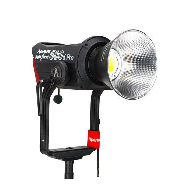 [PROLEDC6D] Projecteur LED LS COB 600D Pro